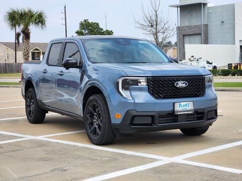 New 2026 Ford Maverick Lariat w/ Black Appearance Package AWD/4WD image 2