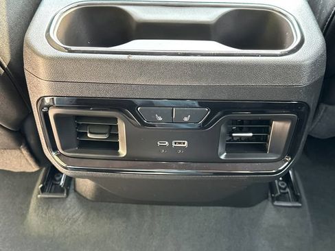 Used 2025 GMC Sierra 1500 AT4 w/ Technology Package AWD/4WD image 20