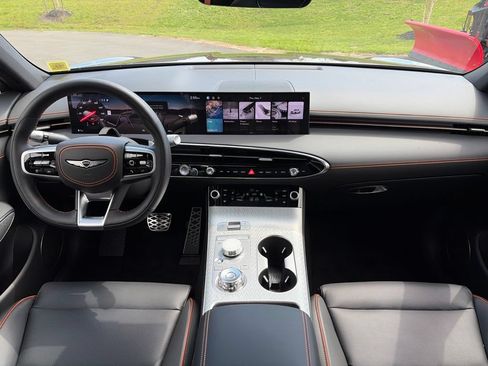 New 2026 Genesis GV70 2.5T Sport Prestige AWD/4WD image 15