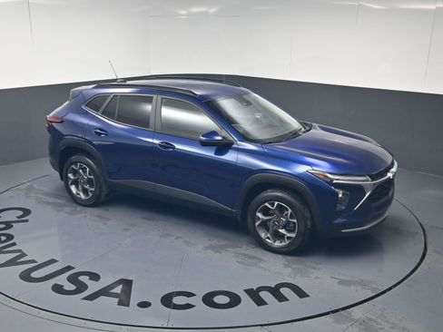 Certified 2024 Chevrolet Trax LT w/ Driver Confidence Package image 31