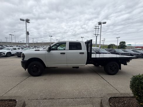 New 2026 RAM 3500 Tradesman AWD/4WD image 13