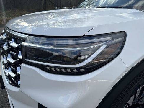 New 2026 Ford Explorer Platinum w/ LUX Leather Package image 12