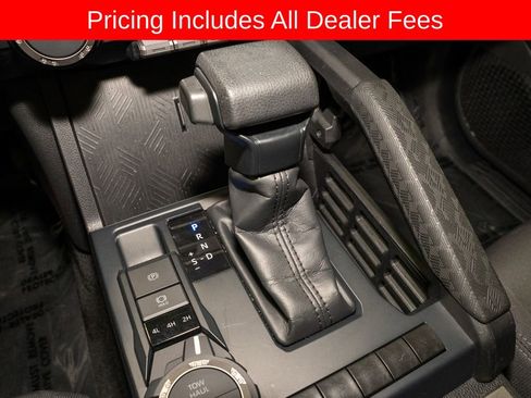 Used 2024 Toyota Tacoma SR5 AWD/4WD image 14