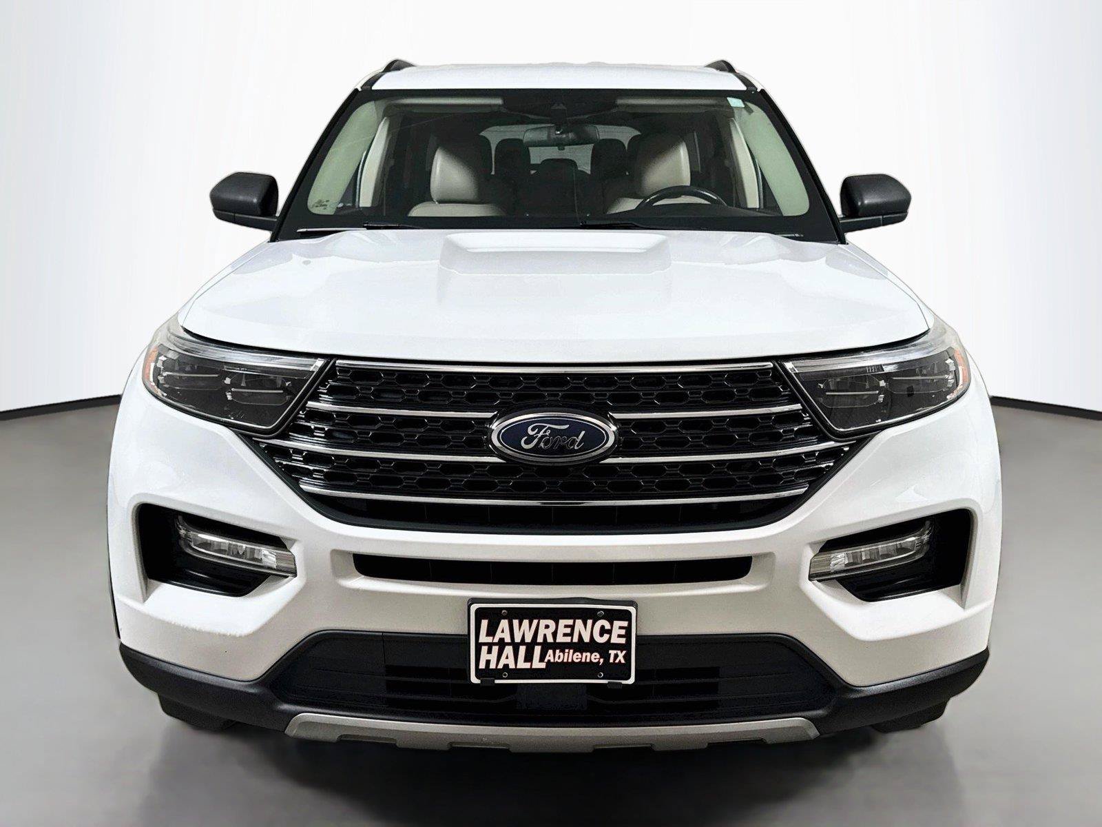Used 2021 Ford Explorer XLT w/ Equipment Group 202A RWD image 2