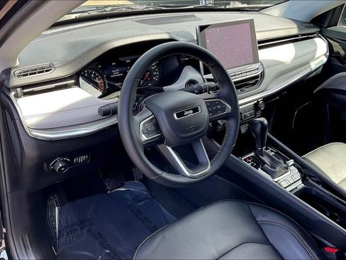 Used 2022 Jeep Compass Limited AWD/4WD image 19