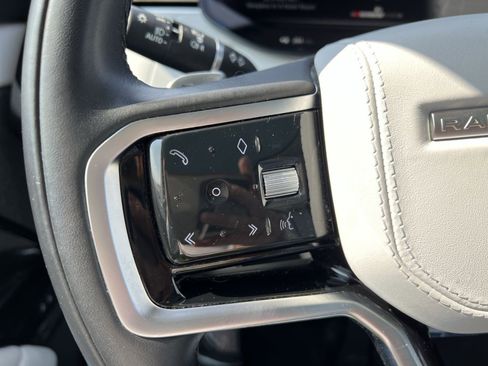 Used 2023 Land Rover Range Rover Sport SE image 30