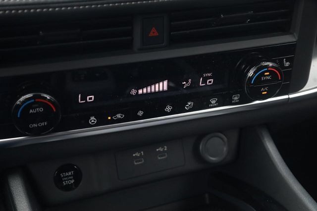 New 2026 Nissan Rogue Dark Armor AWD/4WD image 16