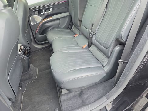 Used 2023 Mercedes-Benz EQS 580 4MATIC SUV image 14