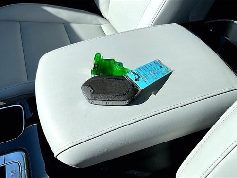 Certified 2024 Kia Telluride S w/ S Sunroof Package image 10