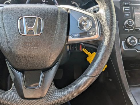 Used 2020 Honda Civic LX image 29