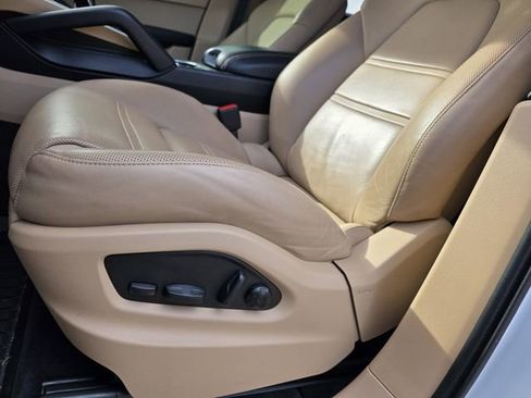 Used 2022 Porsche Cayenne S AWD/4WD image 10