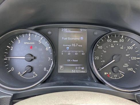 Used 2018 Nissan Rogue Sport SV AWD/4WD image 11