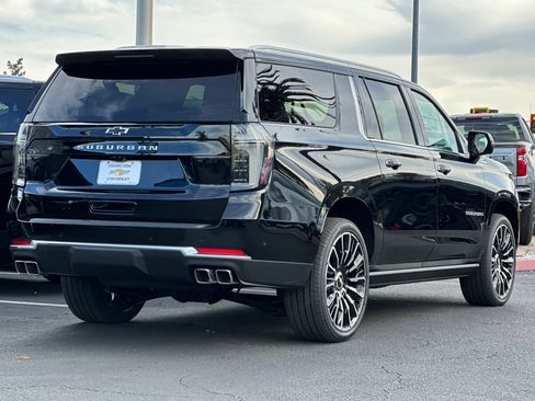 New 2026 Chevrolet Suburban High Country w/ LPO, Illumination Package image 4