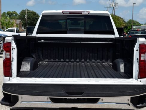 Used 2022 Chevrolet Silverado 2500 LT w/ Convenience Package AWD/4WD image 22