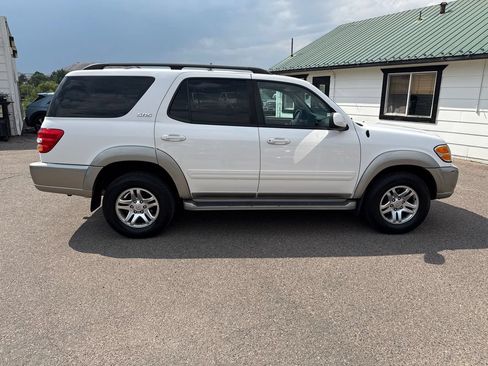Used 2004 Toyota Sequoia SR5 AWD/4WD image 6