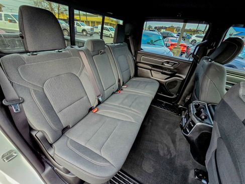 Used 2022 RAM 1500 Big Horn image 34