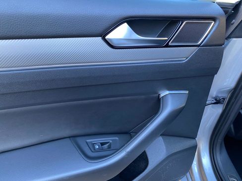 Used 2019 Volkswagen Arteon SEL image 32