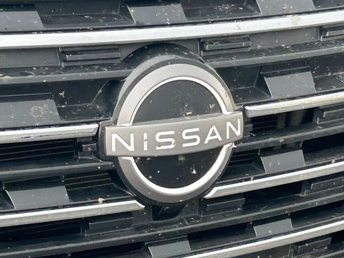 Used 2025 Nissan Rogue SV AWD/4WD image 10