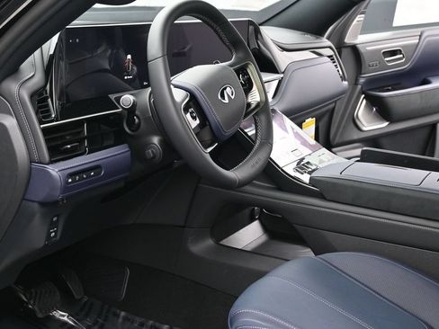New 2027 INFINITI QX80 Sensory w/ Sport Exterior Package AWD/4WD image 7