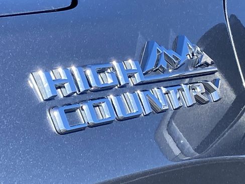 Used 2021 Chevrolet Silverado 1500 High Country w/ Technology Package image 37