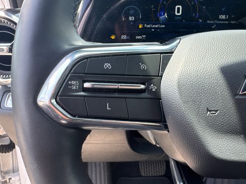 Used 2025 Chevrolet Equinox LT w/ Convenience Package II AWD/4WD image 31