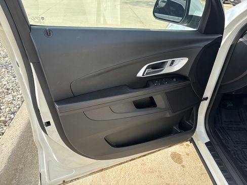 Used 2014 Chevrolet Equinox LT w/ Driver Convenience Package AWD/4WD image 9