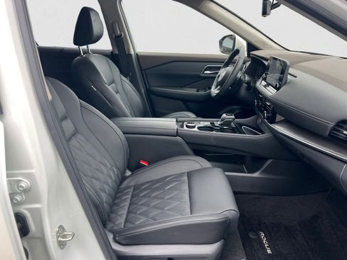 Certified 2023 Nissan Rogue Platinum w/ Platinum Premium Package image 15