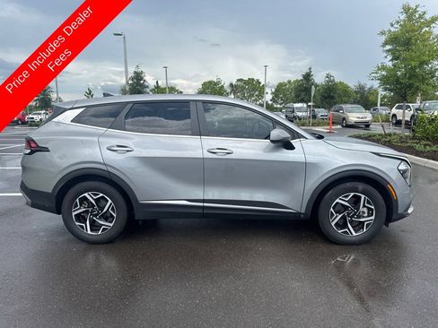 Used 2023 Kia Sportage LX FWD image 5
