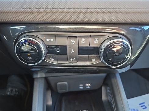 Used 2024 Chevrolet TrailBlazer LT w/ Convenience Package AWD/4WD image 17