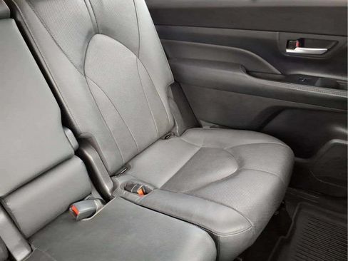 Used 2024 Toyota Grand Highlander FWD image 19