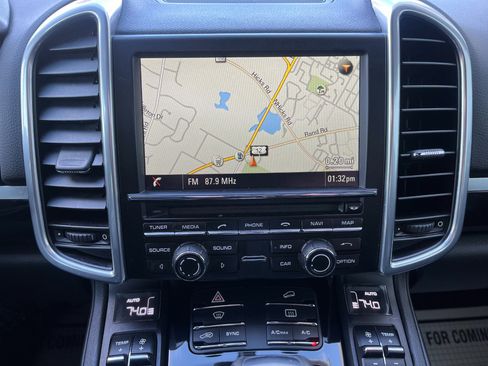 Used 2015 Porsche Cayenne Diesel image 29