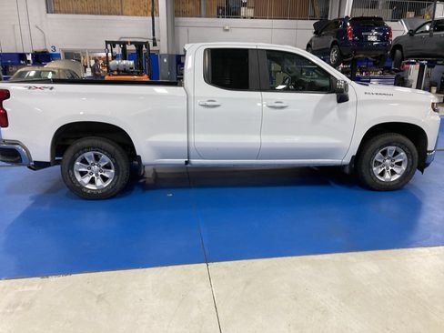 Used 2019 Chevrolet Silverado 1500 LT w/ All-Star Edition AWD/4WD image 8