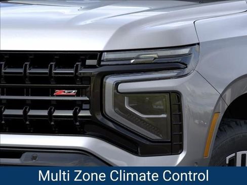 New 2026 Chevrolet Suburban Z71 image 11