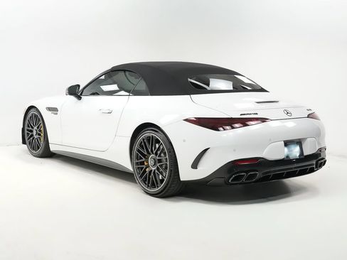 Used 2022 Mercedes-Benz SL 63 AMG 4MATIC image 3