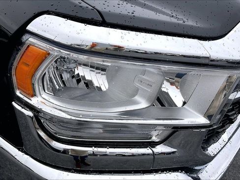 Used 2023 RAM 2500 Big Horn w/ Level 1 Equipment Group image 29