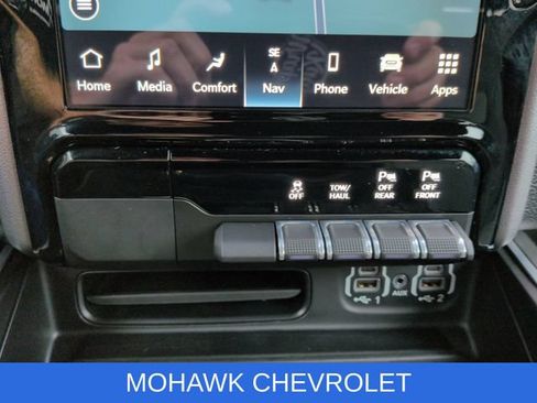 Used 2023 RAM 1500 Big Horn AWD/4WD image 18