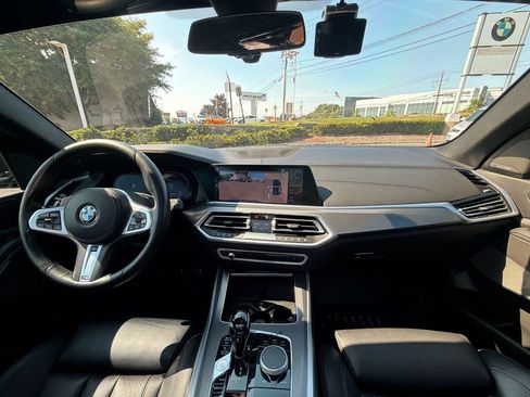 Used 2020 BMW X5 xDrive40i w/ M Sport Package AWD/4WD image 18