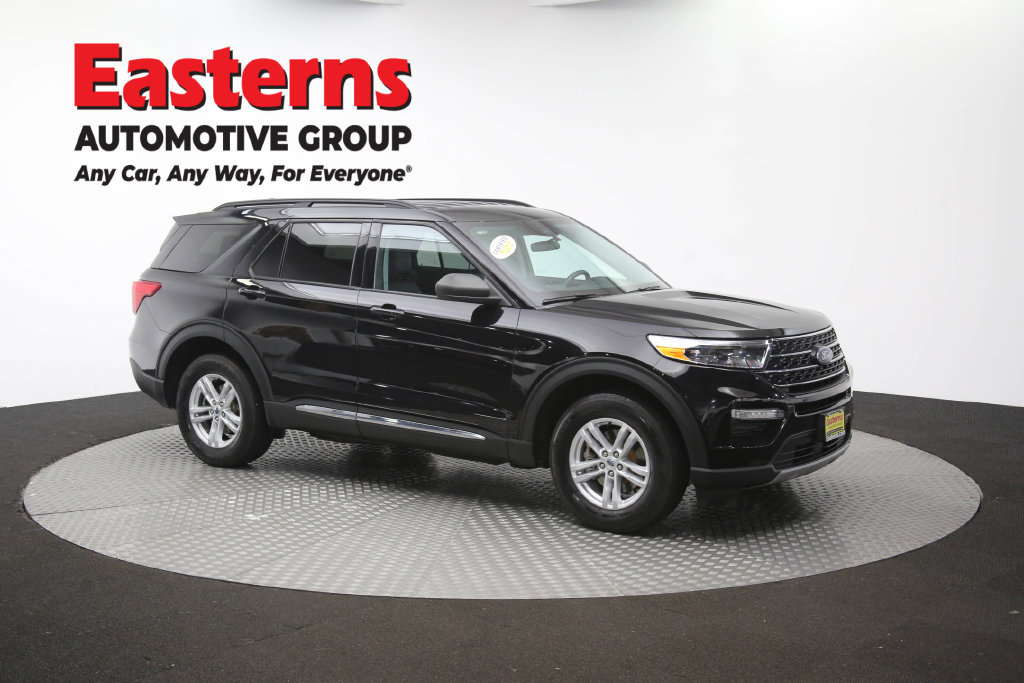 Used 2023 Ford Explorer XLT w/ Equipment Group 202A AWD/4WD image 50