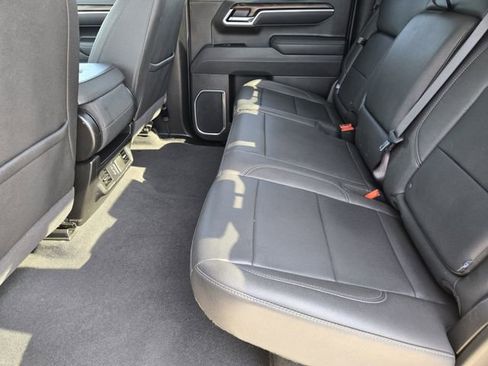 Used 2025 GMC Sierra 1500 SLT AWD/4WD image 29