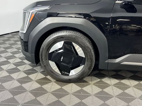 Used 2024 Kia EV9 Light Long Range image 11