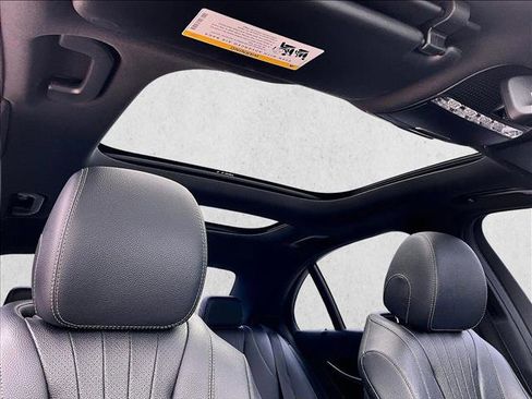 Used 2019 Mercedes-Benz E 300 image 17