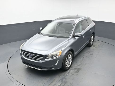 Used 2017 Volvo XC60 T5 Inscription w/ Preferred Option Package image 38