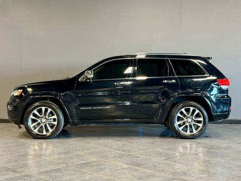Used 2017 Jeep Grand Cherokee Overland image 8