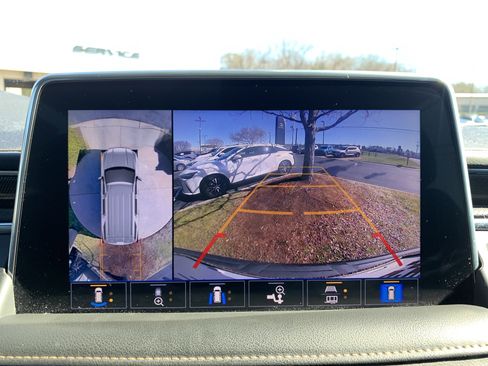 Used 2021 GMC Yukon AT4 w/ AT4 Premium Plus Package image 25