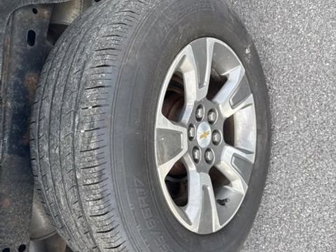 Used 2018 Chevrolet Colorado Z71 AWD/4WD image 9