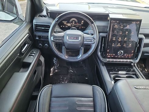 Used 2025 GMC Yukon AT4 Ultimate image 18