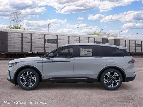 New 2026 Lincoln Nautilus Premier AWD/4WD image 3