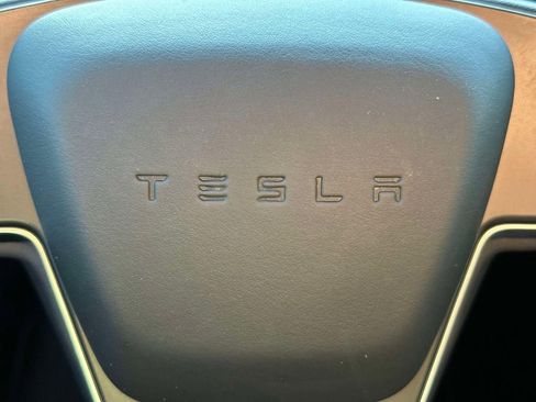 Used 2023 Tesla Model X AWD/4WD image 19
