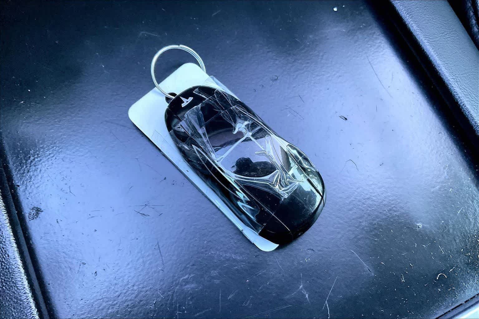 Used 2016 Tesla Model S 70 RWD image 19