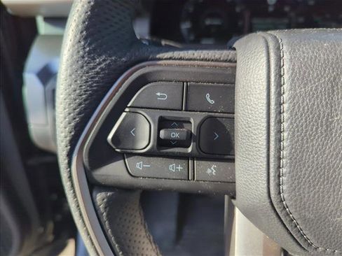 Certified 2025 Toyota Tacoma TRD Off-Road w/ TRD Off Road Premium Package AWD/4WD image 12